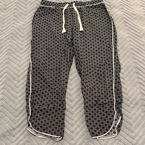 stars above Other - Stars Above Black and White Diamond Pattern Cropped Pajama Pants